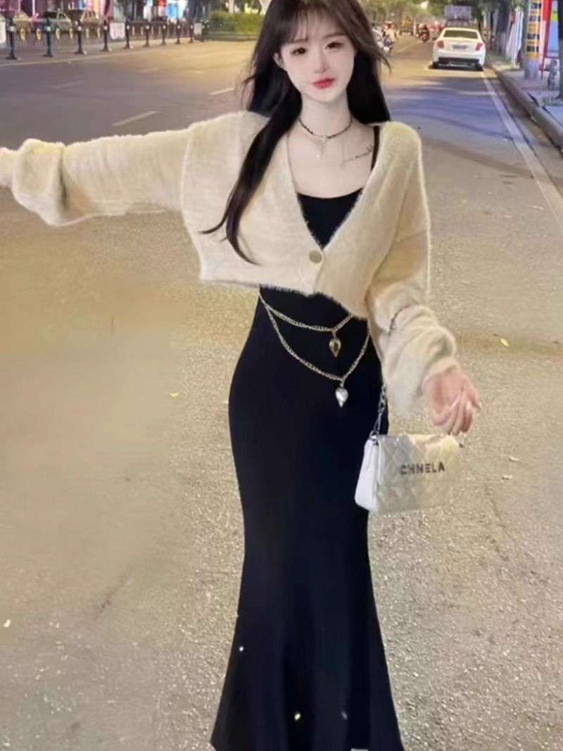 套裝女2023秋冬新款純欲風水貂絨毛衣針織開衫收腰顯瘦魚尾連衣裙