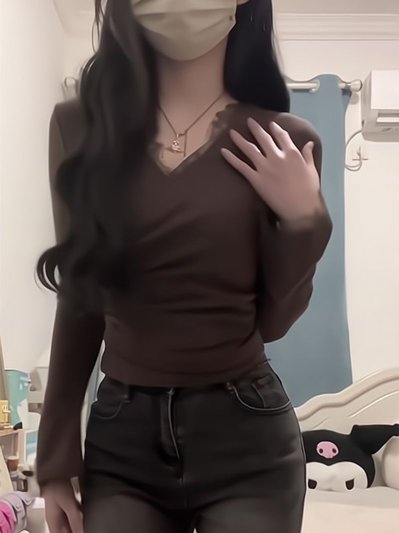 咖色法式復古v領蕾絲打底衫女修身顯瘦T恤小個子長袖內搭打底上衣