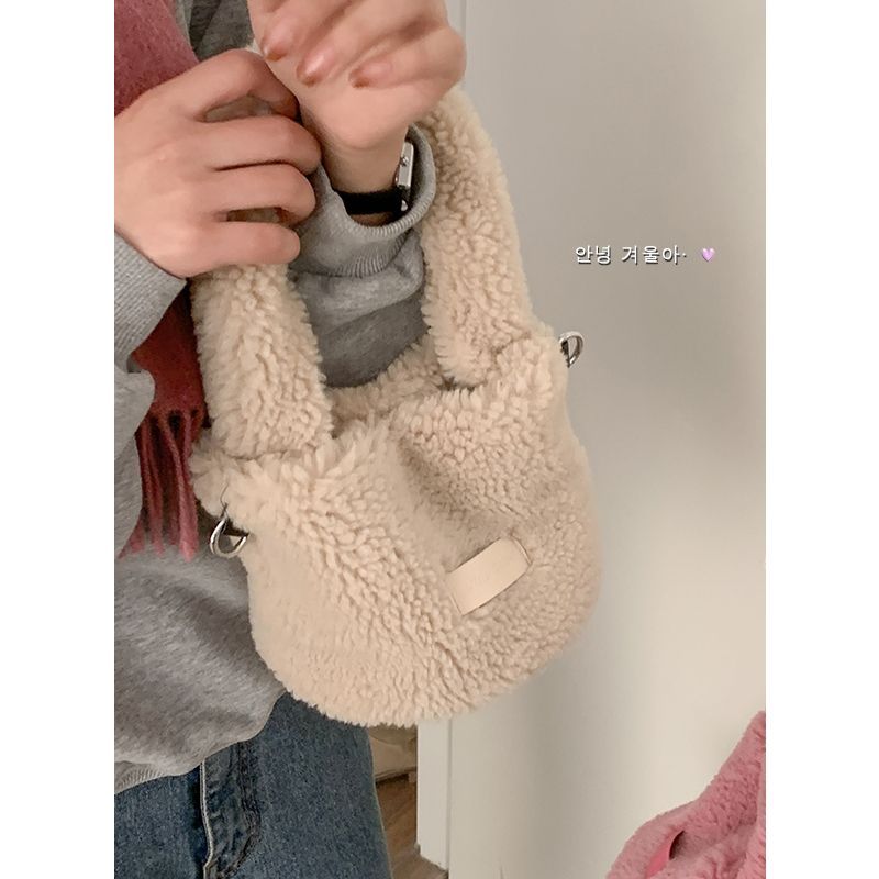 Autumn and winter portable plush bag for women  new Korean fashion bucket bag high-end niche versatile shoulder bag