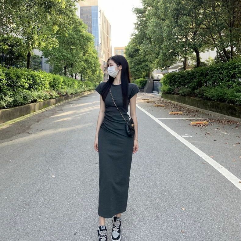 Small over-the-knee inner-layer long skirt with waist, pleated temperament, slimming straight casual T-shirt dress for women in autumn
