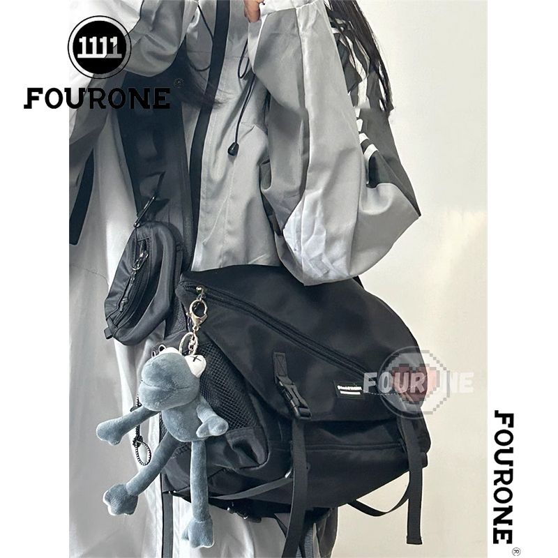 Crossbody bag, functional, large-capacity, trendy and cool shoulder bag, street style cycling bag, casual messenger bag