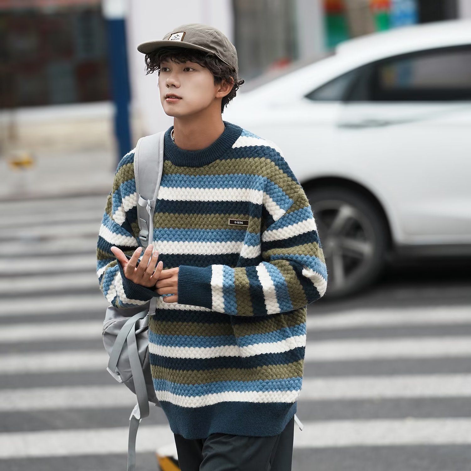 Striped crew neck sweater men's winter thickened loose pullover lazy Japanese couple knitted sweater jacket