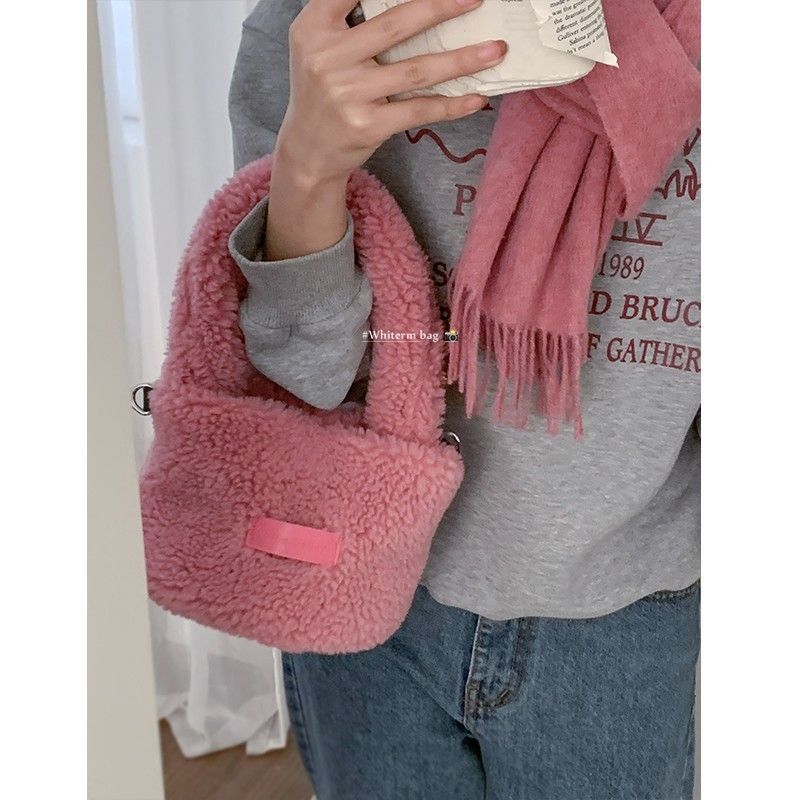 Autumn and winter portable plush bag for women 2023 new Korean fashion bucket bag high-end niche versatile shoulder bag