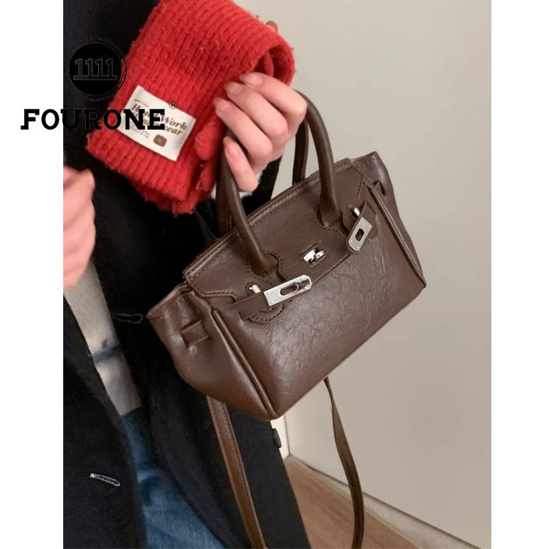 Hand-held commuter bag women's new trendy Korean retro platinum bag niche texture single shoulder crossbody bag