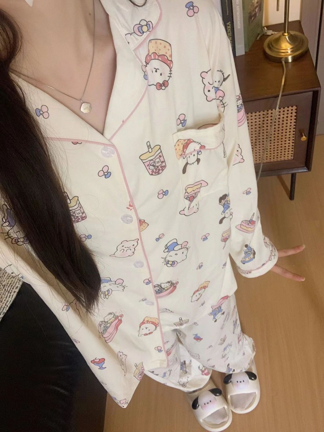 Girls cute Hello Kitty printed long-sleeved pajamas for women spring and autumn new sweet cartoon home suit ins style