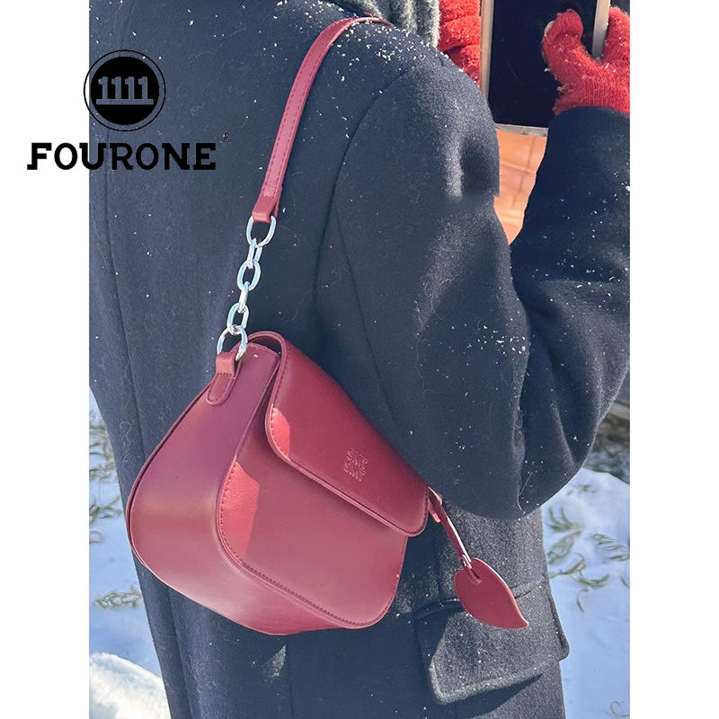 Korean niche design armpit bag for women new retro fashion saddle bag high-end crossbody bag