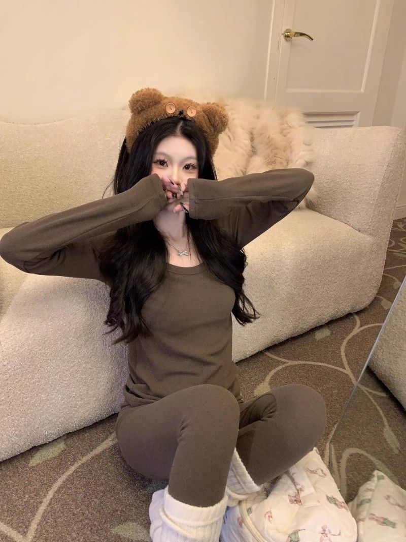 咖色圓領保暖內衣打底衫上衣女秋冬外穿加絨加厚秋衣秋褲時尚套裝