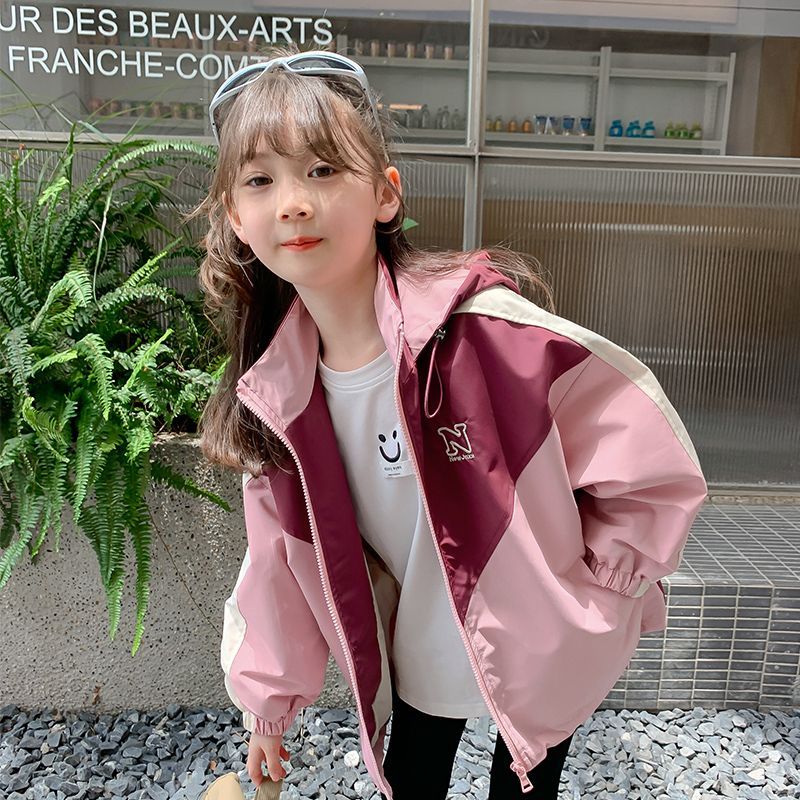 女童衝鋒衣外套春秋款2024新款秋裝兒童薄款衣服女孩秋季連帽上衣