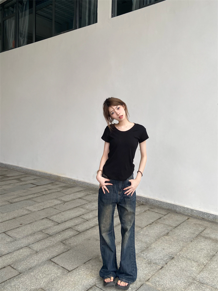復古黑色V領收腰正肩短袖t恤女夏修身顯瘦辣妹美式高腰短款上衣潮