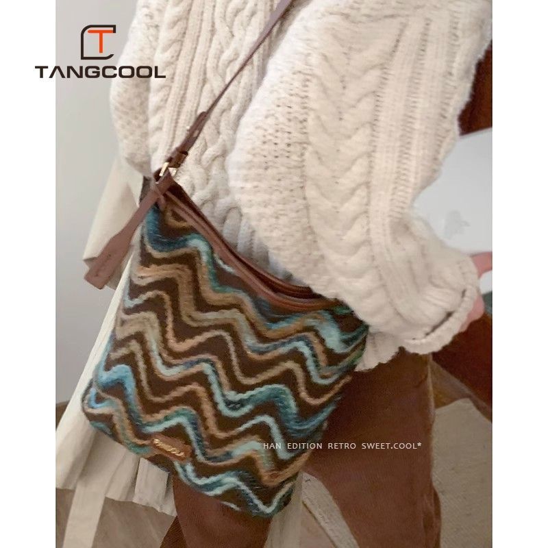 New autumn and winter simple portable one-shoulder style bucket bag woolen texture tote bag women's large capacity bag