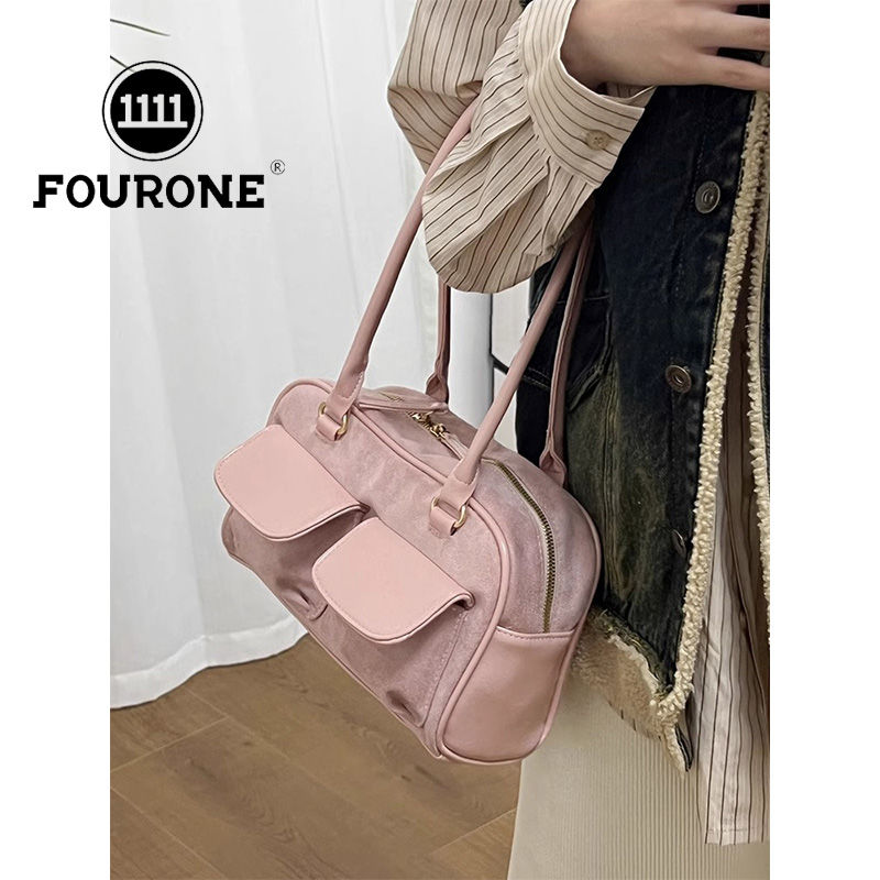 Korean niche pink bag women's new single shoulder armpit bag high-end fashion commuter messenger bag