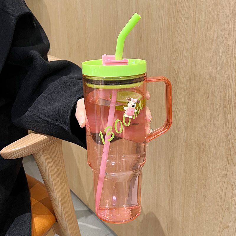 大容量水杯女生高颜值新款塑料水瓶耐高温便携办公室吸管杯子