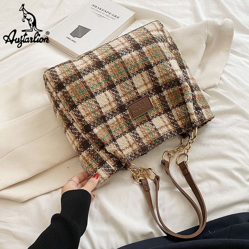 AUGTARLION high-looking outing large-capacity bag women's new retro texture woolen plaid tote bag