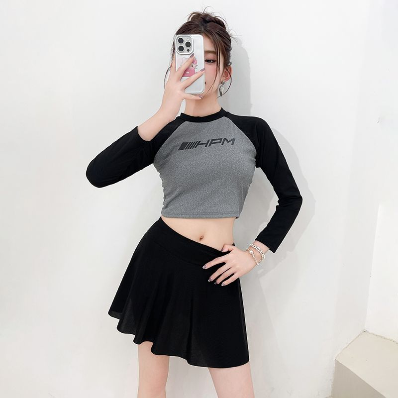 2024 new split swimsuit for women, conservative, slimming, belly-covering skirt style, long-sleeved, sports hot springs, small breasts, super fairy swimsuit