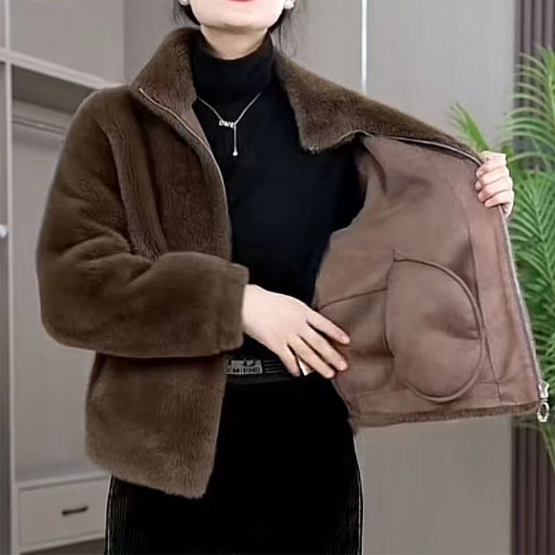 High-end original fur one-piece loose and fashionable upper-grade waisted fur coat for middle-aged and elderly mothers