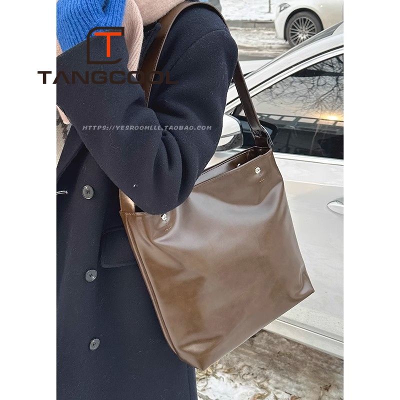 Retro large-capacity bag for women, new trendy Korean niche bucket bag, versatile college style single shoulder armpit bag