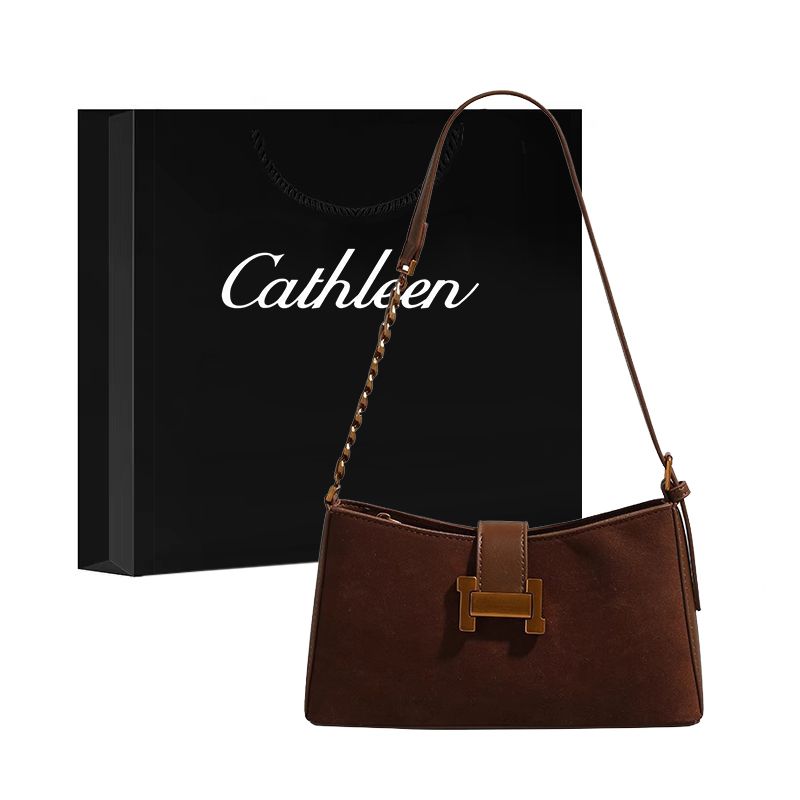Kathleenson is a light luxury, British style small bag, niche commuter crossbody bag, rhombus chain bag, single shoulder bag