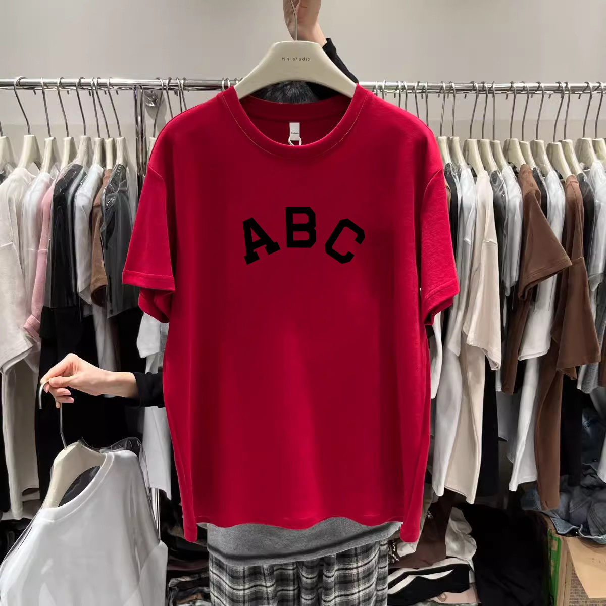 2024龍年本命年衣服女大紅短袖t恤女純棉燙印圓領百搭過年一家人