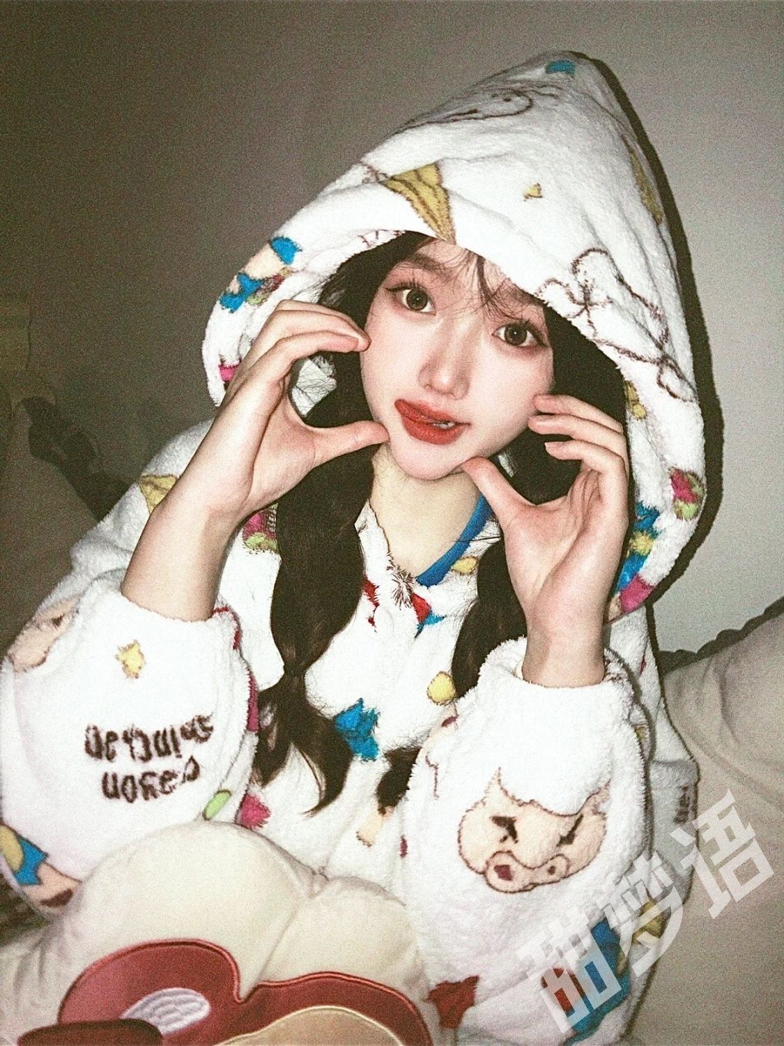 韓國可愛卡通小新睡衣女秋冬季加厚加絨珊瑚絨時尚家居服睡袍套裝