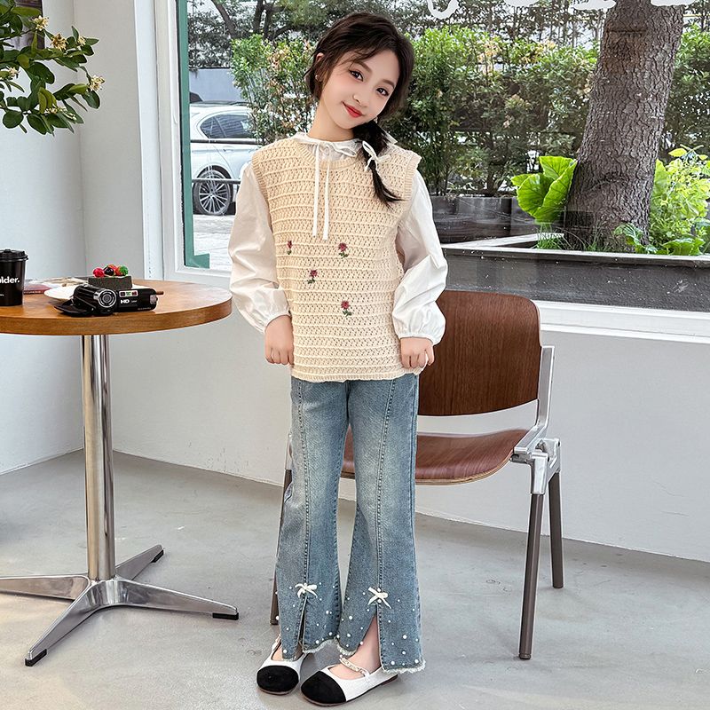 Girls Suit Spring and Autumn 2024 New Internet Celebrity Fashionable Little Girl Vest Three-piece Set Children's Spring Clothing Fashionable Children's Clothing