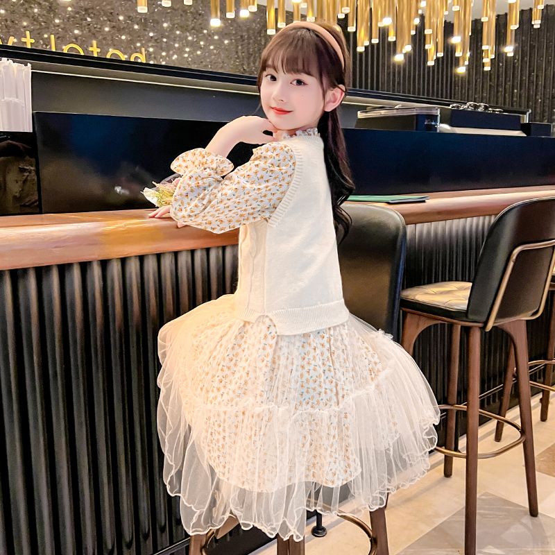 Girls spring floral dress 2024 new children's wear girl vest princess spring and autumn style long-sleeved skirt