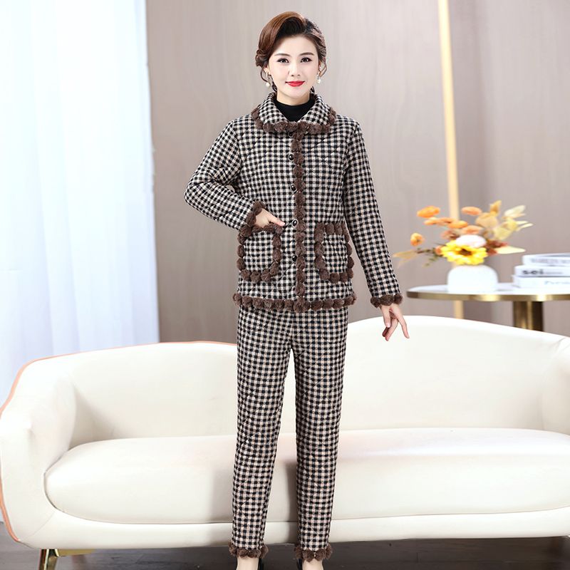 Mother's cotton coat and trousers two-piece set plus velvet and thickening new cold-proof suit middle-aged and elderly women's winter new cotton coat