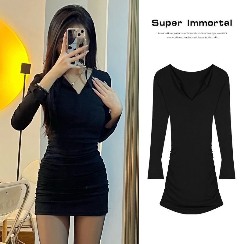 Pure lust style V-neck dress for women  autumn and winter new style waist slimming bottoming hot girl hip-hugging stepmother short skirt