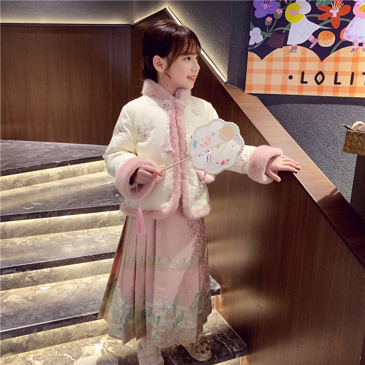 女童中国加绒汉服套装2023新款唐装冬季马面裙加厚儿童新年拜年服