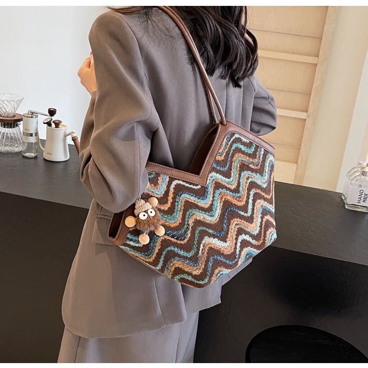 Borsa a tracolla singola da ascella, con tracolla a secchiello, stile vintage, ricamata, per donna, 2024, nuova tendenza casual di fascia alta_voghion.com