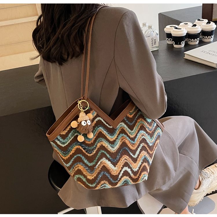 Borsa a tracolla singola da ascella, con tracolla a secchiello, stile vintage, ricamata, per donna, 2024, nuova tendenza casual di fascia alta_voghion.com