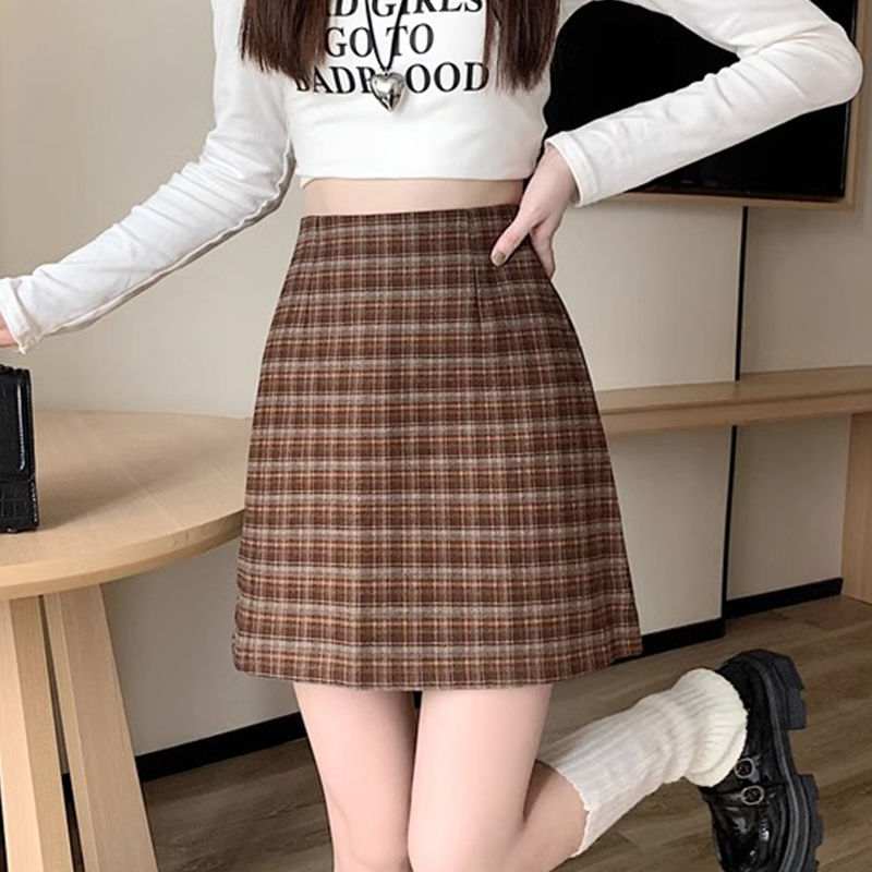 Designed plaid A-line skirt for small people, tight-fitting and sexy pure lust style hot girl anti-exposure slim ins style straight skirt