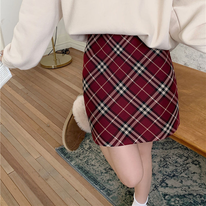 Plaid A-line skirt for small people, tight-fitting, age-reducing, sexy pure lust style hot girl style cover-up elastic waist straight skirt