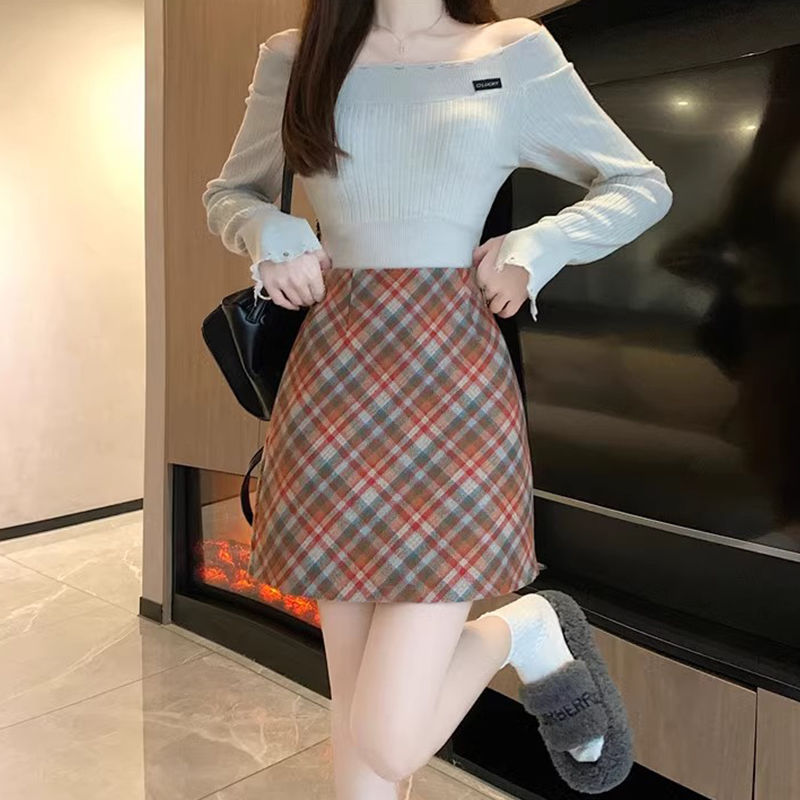 Wool plaid A-line skirt for small people, tight-fitting pure lust style, hot girl style, age-reducing, light luxury, exquisite and western style straight skirt