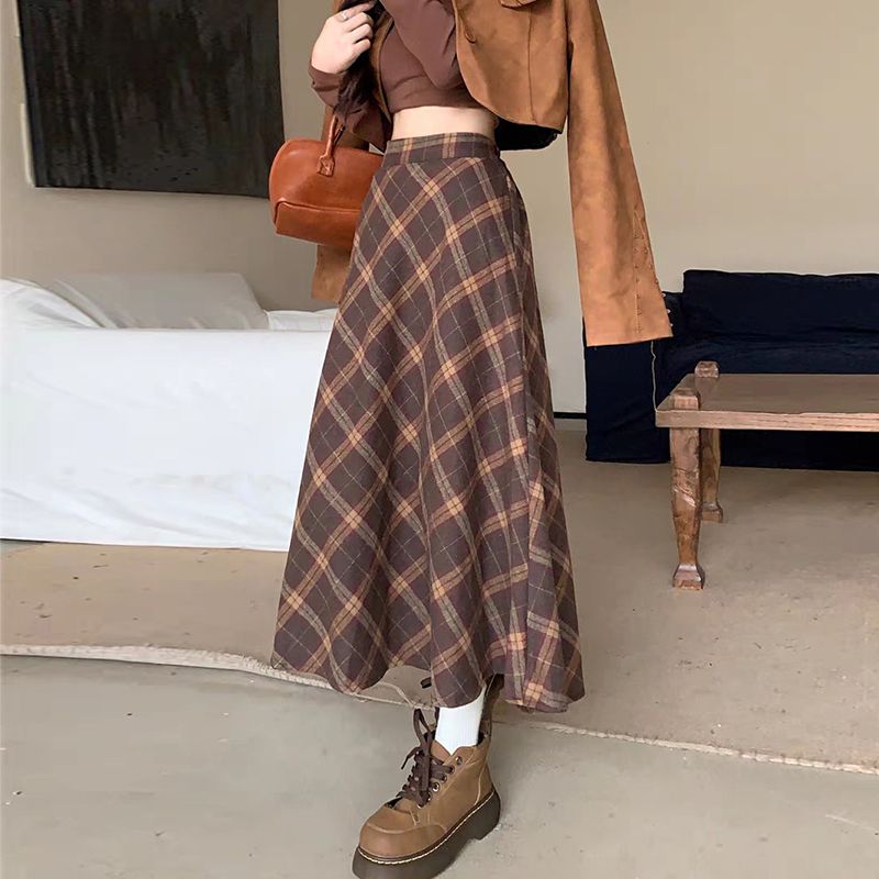 Mid-length A-line skirt for small people, pleated, casual, loose, light, luxurious, age-reducing woolen plaid, retro plaid skirt
