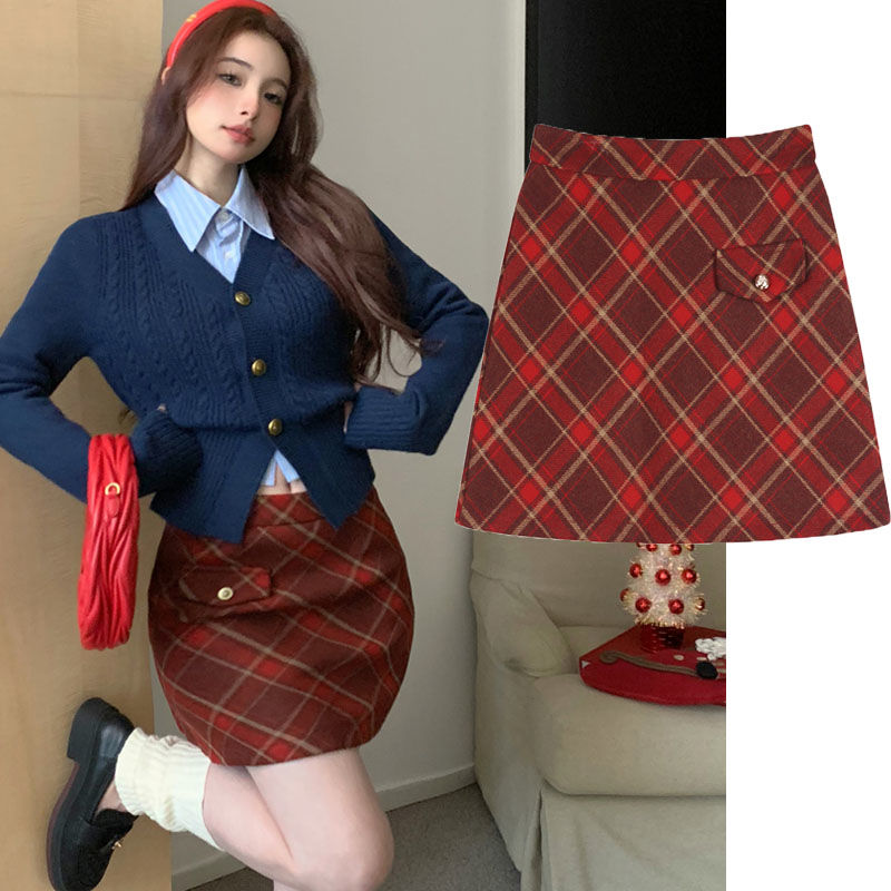 College-style plaid A-line skirt for small people, tight-fitting, luxurious and exquisite, age-reducing cover-up, high-waist elastic waist ins hip-covering skirt