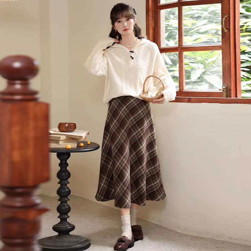 Small preppy style pleated A-line skirt, casual, loose, stylish, slimming, elastic waist, woolen plaid skirt