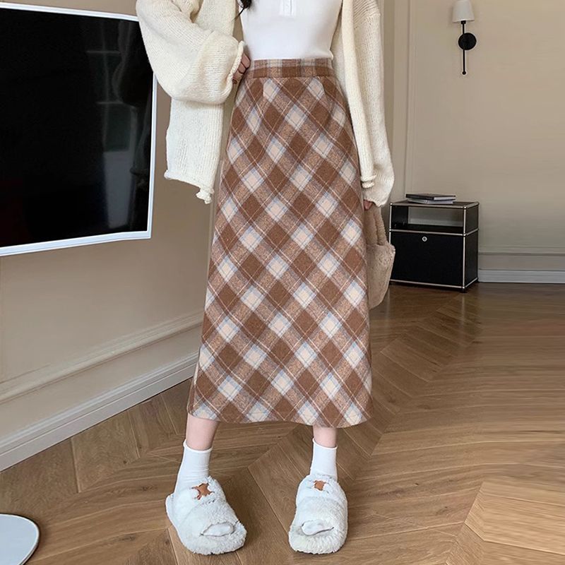 Mid-length plaid A-line skirt for small people, light luxury, tight-fitting hot girl style, pure lust, sexy slit, elastic waist skirt