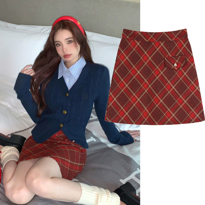 College-style plaid A-line skirt for small people, tight-fitting, luxurious and exquisite, age-reducing cover-up, high-waist elastic waist ins hip-covering skirt