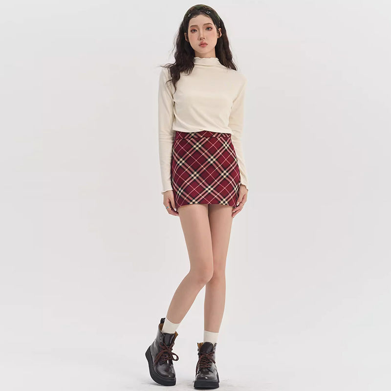 Plaid A-line skirt for small people, slim, luxurious, sexy hot girl style, pure lust, anti-exposure, elastic waist, ins style straight skirt