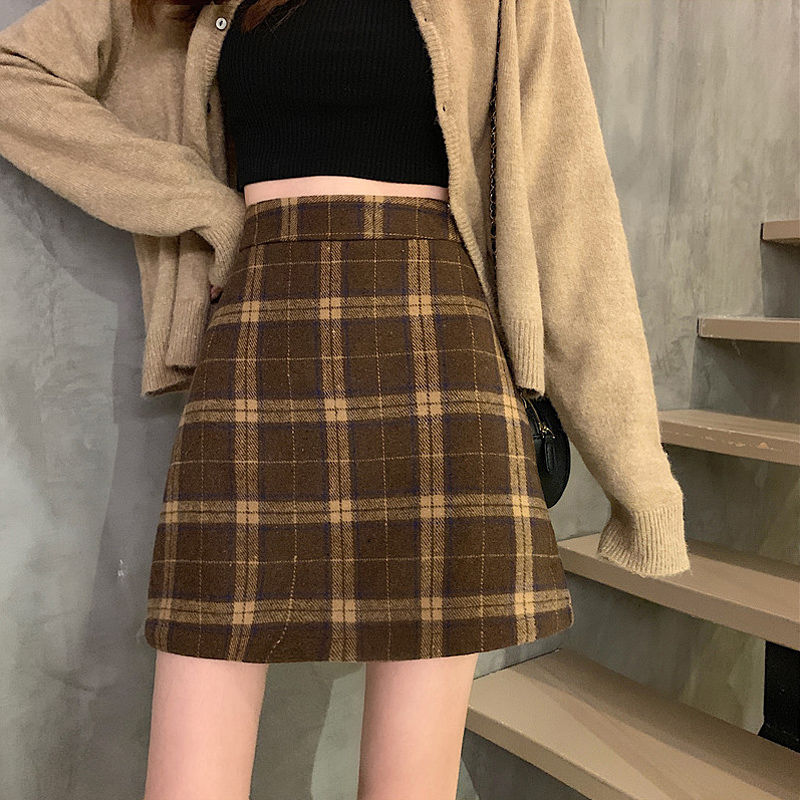 High-end design, niche plaid A-line skirt, covering the span, slimming and age-reducing, western style, fashionable and versatile, pure desire straight skirt