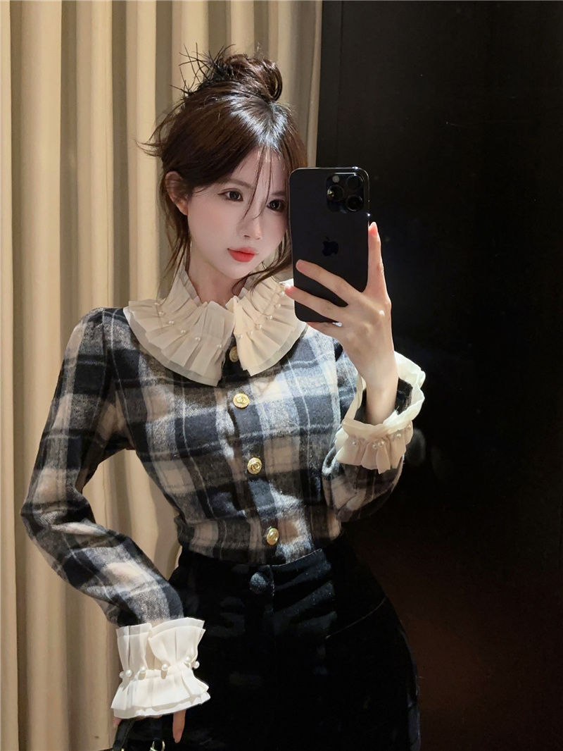 Rich family daughter retro plaid shirt doll collar sweet long-sleeved French niche short versatile jacket top for women