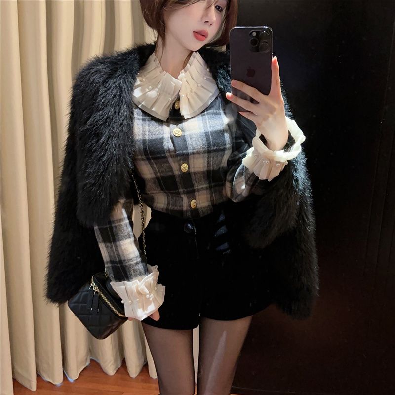 Xiaoxiangfeng retro doll long-sleeved plaid shirt sweet coat autumn and winter new autumn and winter short outer top