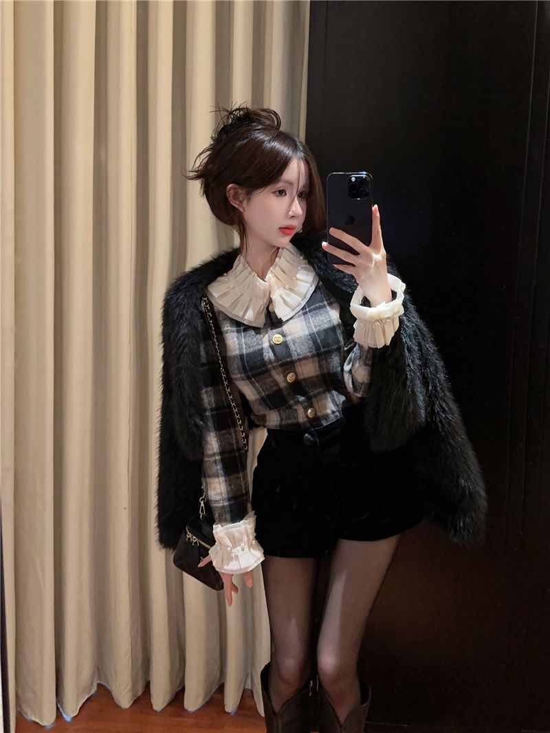 Xiaoxiangfeng retro doll long-sleeved plaid shirt sweet coat autumn and winter new autumn and winter short outer top