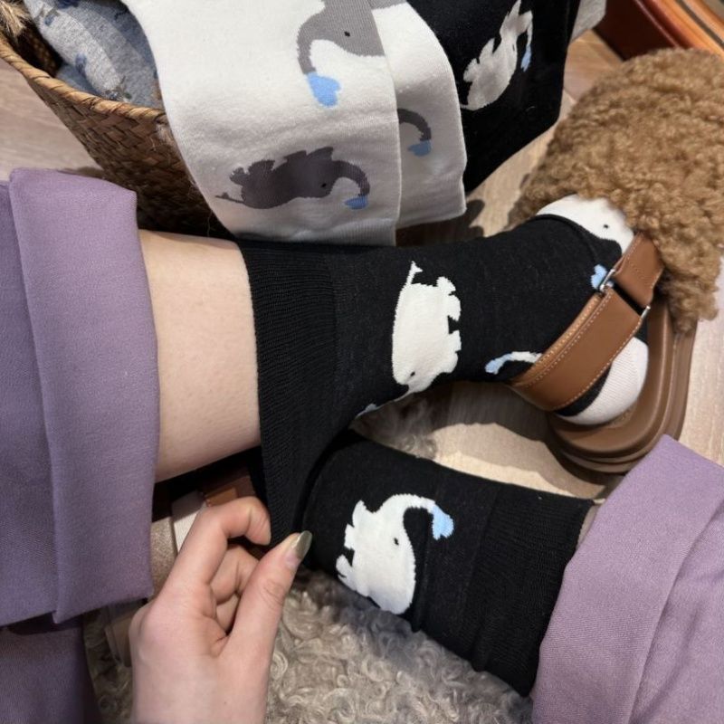 Popular socks for teenagers, women's spring and summer Korean version of Little Elephant Seamless Thin Socks, Chinese and Japanese cute and sweet girls' mid-calf socks