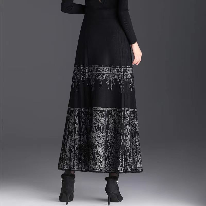 Knitted horse-faced skirt, retro skirt, Chinese-style national style woolen skirt, spring and autumn new model, mid-length slim pleated skirt, spring