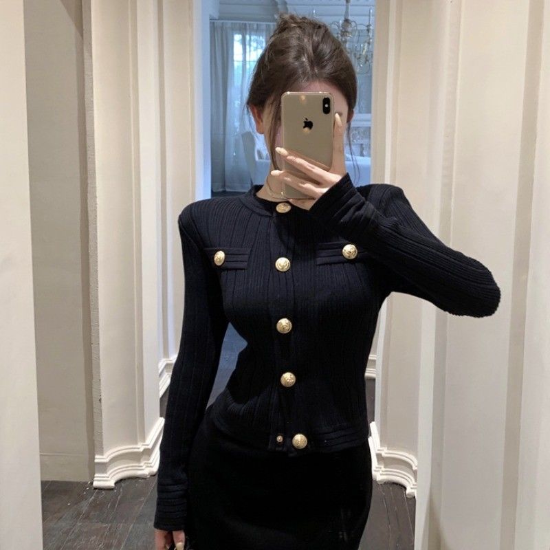 Pure desire style Xiaoxiang short coat for women with metal buckles autumn and winter knitted sweater cardigan bottoming shirt slimming western style versatile sweater