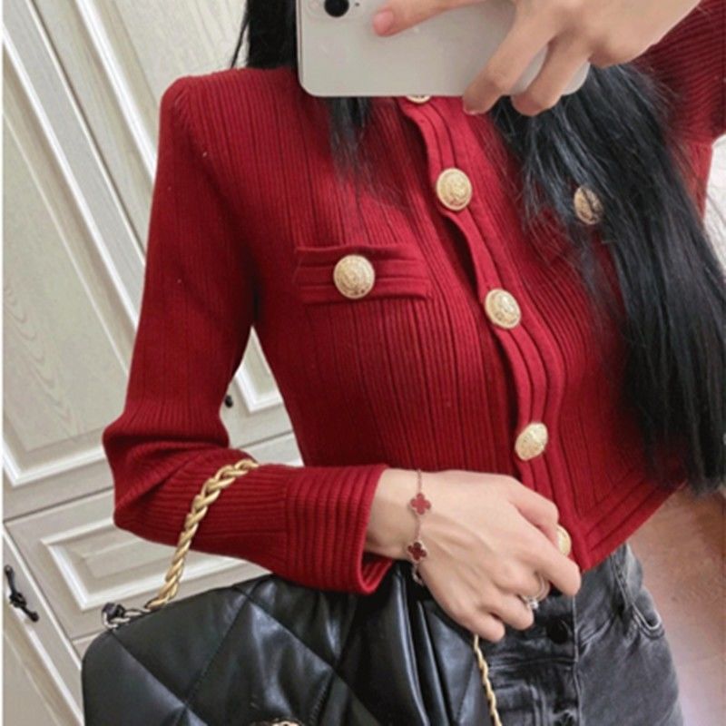 Pure desire style Xiaoxiang short coat for women with metal buckles autumn and winter knitted sweater cardigan bottoming shirt slimming western style versatile sweater