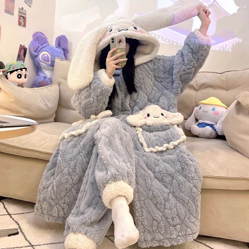 珊瑚絨睡衣女加厚加絨款玉桂狗三層夾棉襖睡袍冬季新款家居服套裝