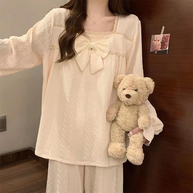 New girls' pajamas with breast pads, spring and summer long-sleeved trousers, high-end lace, fresh and cute suits, home clothes