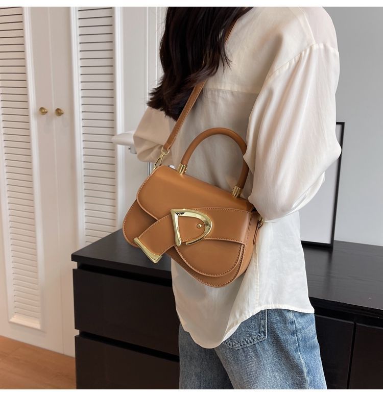 This Year's Trendy Niche Design 2024 New Women's Crossbody Fashionable Super Popular Handheld Small Square Bags_voghion.com